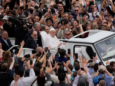 El papamóvil se convertirá en un hospital móvil para los niños de Gaza a petición del Papa Francisco