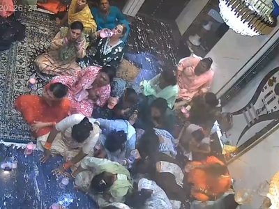 Hospitalizan a 24 transexuales tras un intento de suicidio en masa en India