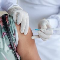 Inició la campaña de vacunación contra la gripe en todo el país