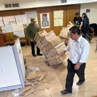 Desalojan las pertenencias de Marx Arriaga, quien sigue esperando “notificación”