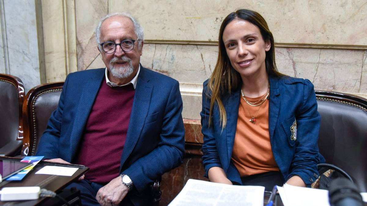 Carnaghi y Bertoldi, presentaron un proyecto de ley para trabajadoras. Fuente (Legislatura)