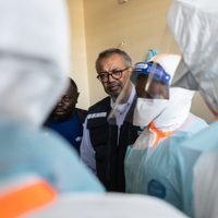 El brote de ébola deja ya 43 muertos y más de 263 casos confirmados en RDC y Uganda
