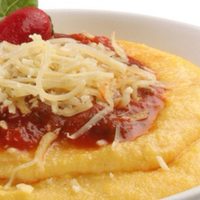 Frío, no te tenemos miedo: receta de la polenta más cremosa y rica de tu vida, que todos van a querer repetir