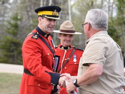 Canadá designa como "zar del fentanilo" a un exjefe de la Policía Montada
