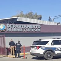 Dejan cabeza de cerdo y mensaje amenazante contra funcionario de BC