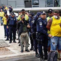 El gobierno de Brasil liberó a más de100 detenidos por los ataques en Brasilia
