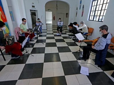 Primer año de vida de la Orquesta Escuela Provincial de Tango