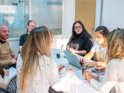 Funcionarios de educación se reunieron con directivos de escuelas medias del oeste de la capital