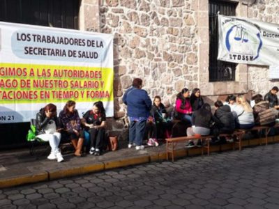 Trabajadores de salud paran labores en 11 hospitales y oficinas centrales de Michoacán