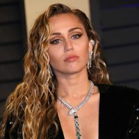 Ya es furor: Miley Cyrus lanzó "Plastic Hearts" y generó una gran repercusión