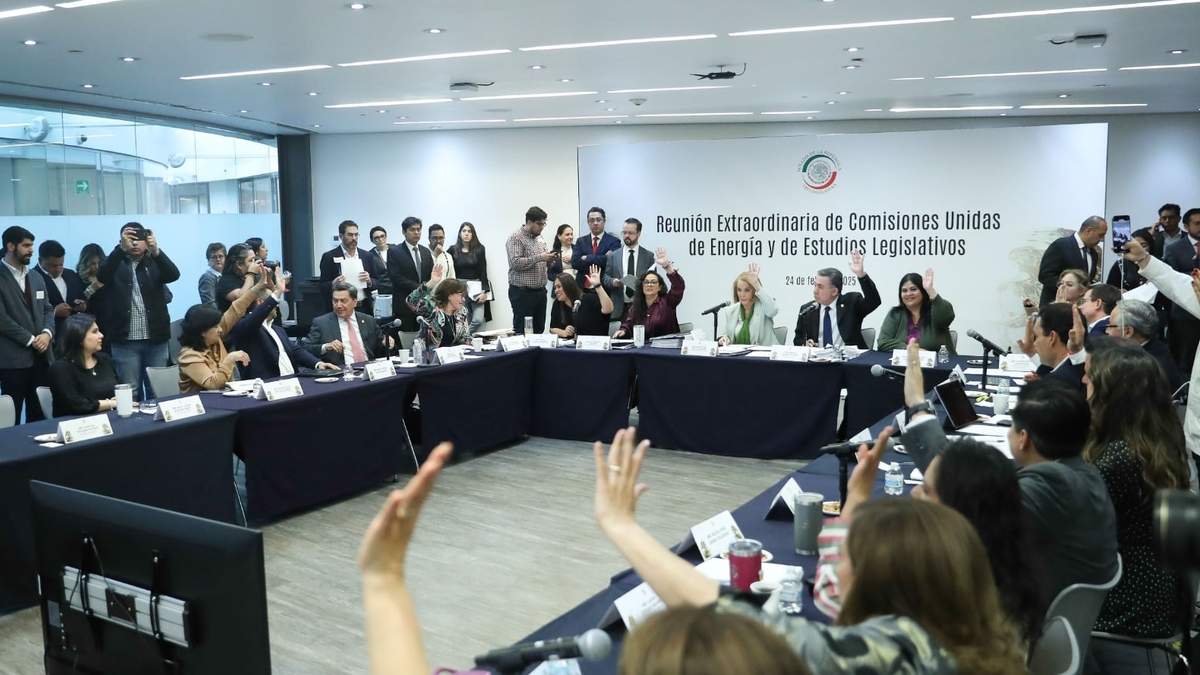 Comisiones unidas de Energía y Estudios Legislativos