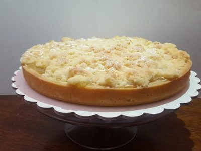 Tarta crumble de manzana, pera y coco: los 3 sabores juntos que vas a amar para tu próxima merienda
