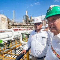 AMLO asegura que Refinería de Dos Bocas estará inaugurada en junio de 2022