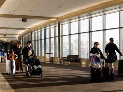 Más de 3 millones de viajeros registrados en aeropuertos de EU en un día, un récord