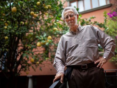 AMLO lamenta el fallecimiento de Enrique Dussel