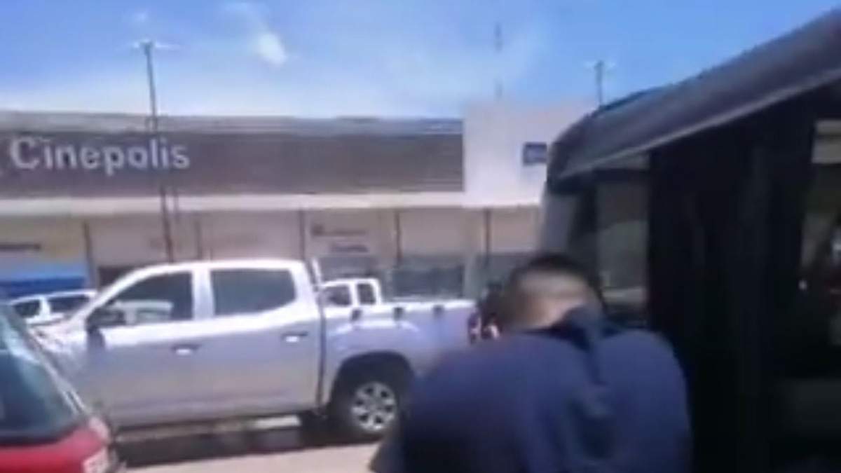 Uno de los videos del enfrentamiento
