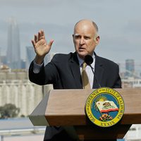 Gobernador de California da luz verde a ley sobre ciudades santuario