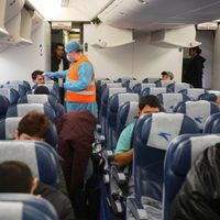 ¿Coronavirus a bordo?: Tenía síntomas, mintió y se subió a un avión de Aerolíneas Argentinas