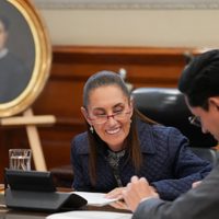 Sheinbaum habla por teléfono con Trump; anuncia visita de colaboradores