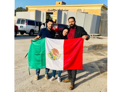 La anestesióloga mexicana Bárbara Lango logra salir de Gaza junto a su esposo Sulaiman