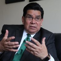 Concesiones de radio y TV: lo que no logró la Iglesia católica lo consiguieron los evangelistas