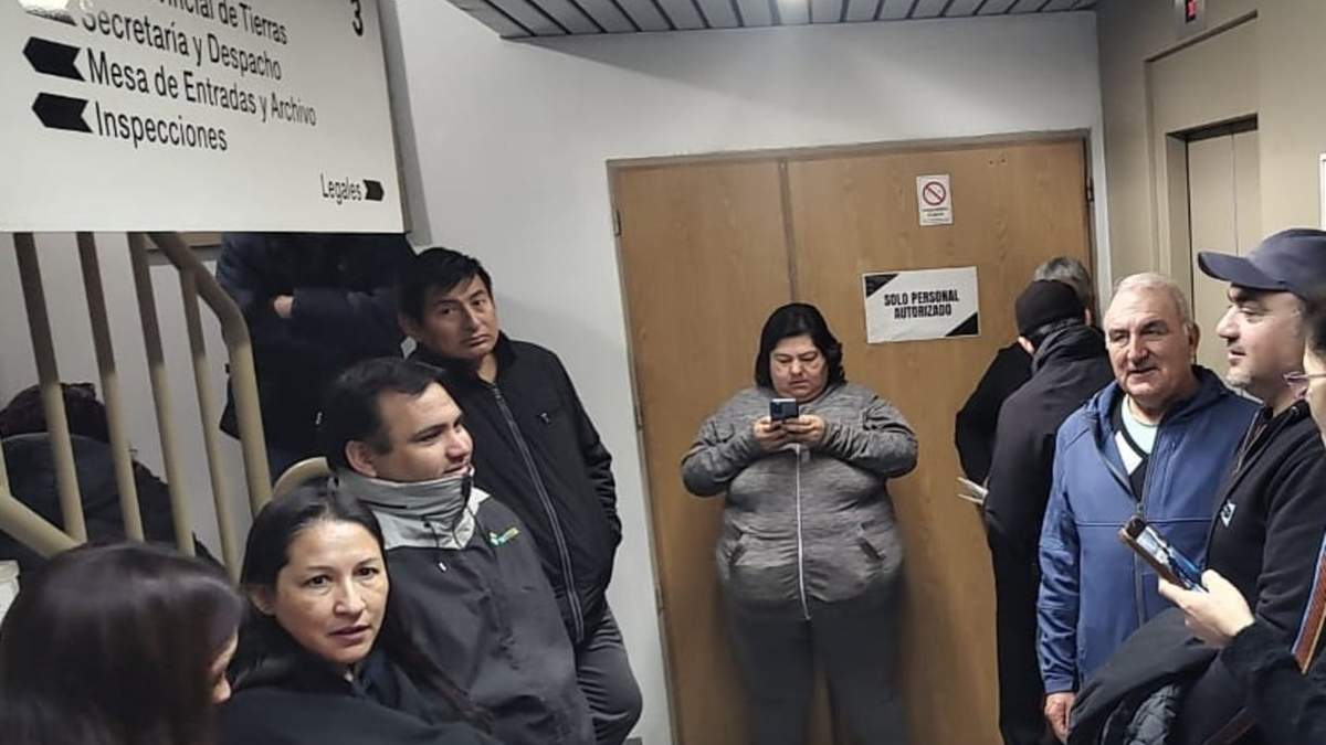 Reclamo de parceleros de Centenario. Fuente: (CD).
