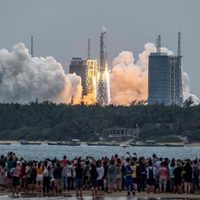 Un cohete fuera de control se acerca a la Tierra, pero no se sabe dónde impactará