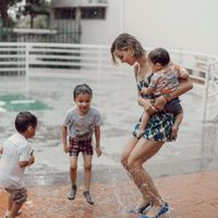 Mariana Rodriguez baila para celebrar que llovió en Monterrey
