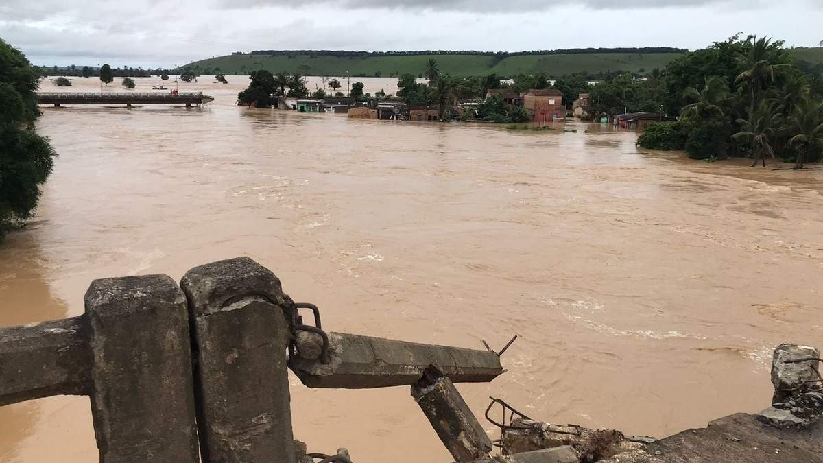 Inundaciones en Itamaraju, sur de Bahía, Brasil. Fuente: (Twitter)
