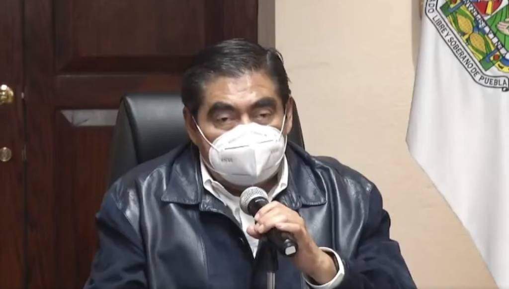 El gobernador de Puebla, Miguel Ángel Barbosa. Foto: @MBarbosaMX