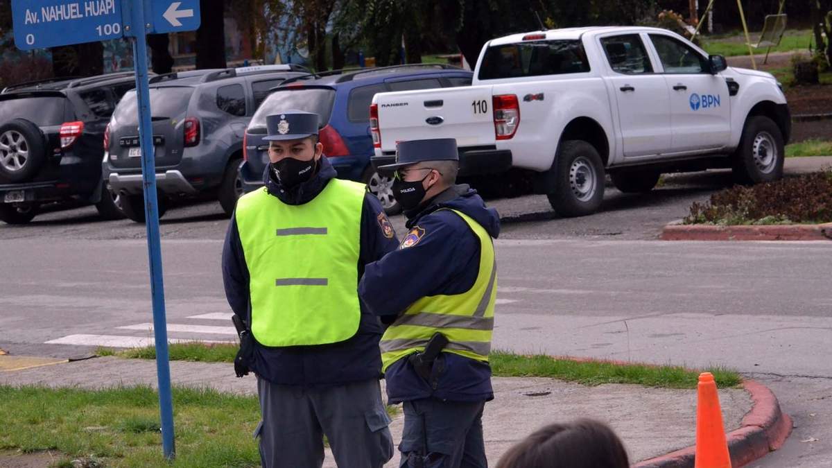 Efectivos de la Policía de Neuquén. Fuente: (Twitter)