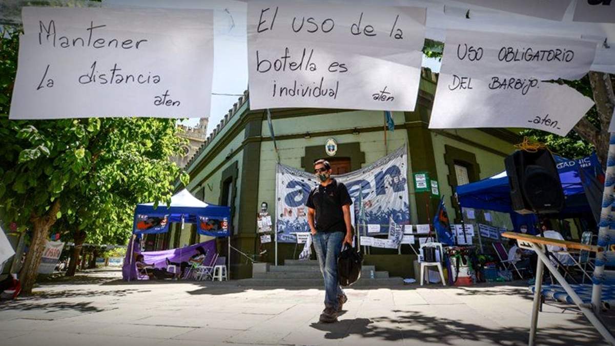 Protesta de docentes de ATEN. Fuente: (Twitter)
