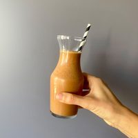 Licuado de banana, café y chocolate: hacele frente al inclemente calor de verano con esta receta que vas a amar