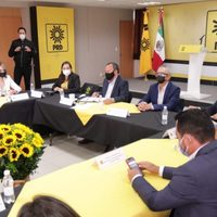Simpatizantes del PRD 'piden unión para evitar que este país caiga en el abismo”: Zambrano