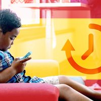 Recomendaciones para que los niños usen las pantallas de forma responsable este verano