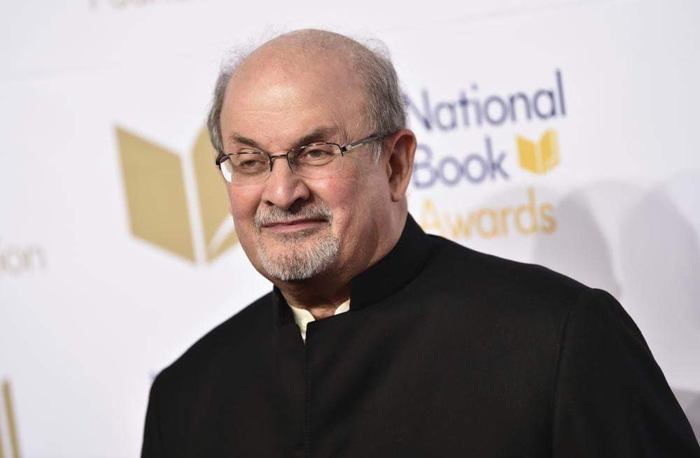 Escritor Salman Rushdie
