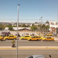 Parada exclusiva para mujeres: taxistas amenazan con cortes y paro si el proyecto se aprueba