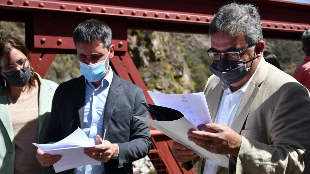 El secretario general del Consejo Federal de Inversiones, Ignacio Lamothe, y el gobernador de Catamarca, Raúl Jalil. Fuente: (Twitter)