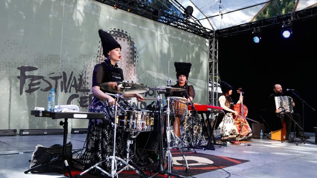 La banda ucraniana Dakha Brakha en el Festival Cervantino