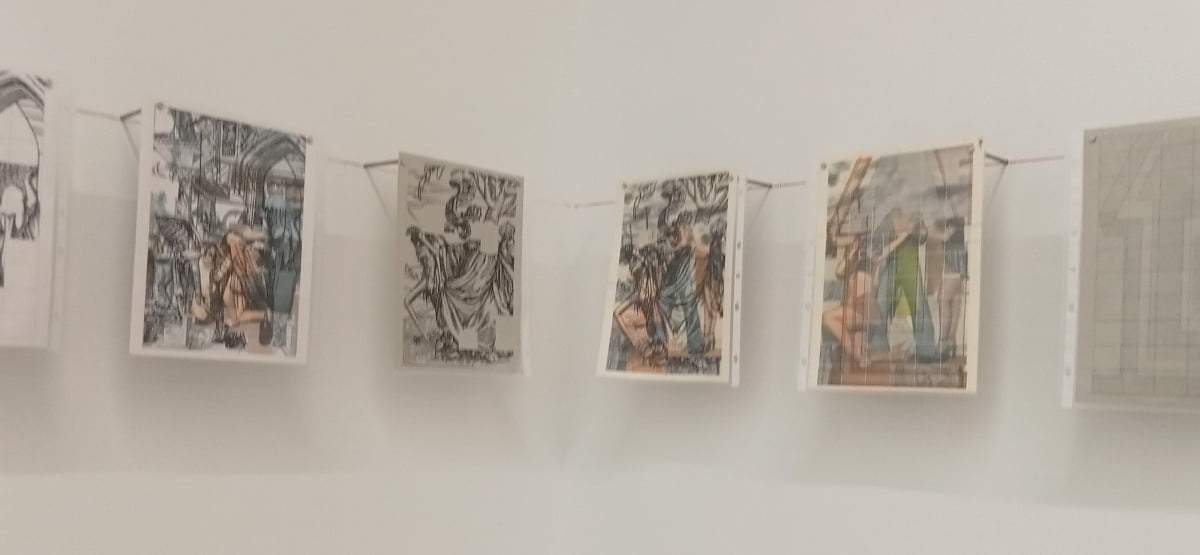 Vista de la exposición Piedra áspera, sin pulir en la Galería Arroniz.