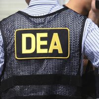 Acusan a informante de la DEA de extorsionar a traficantes de cocaína de alto nivel