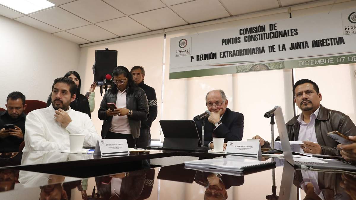 Reunión de la Comisión de Puntos Constitucionales