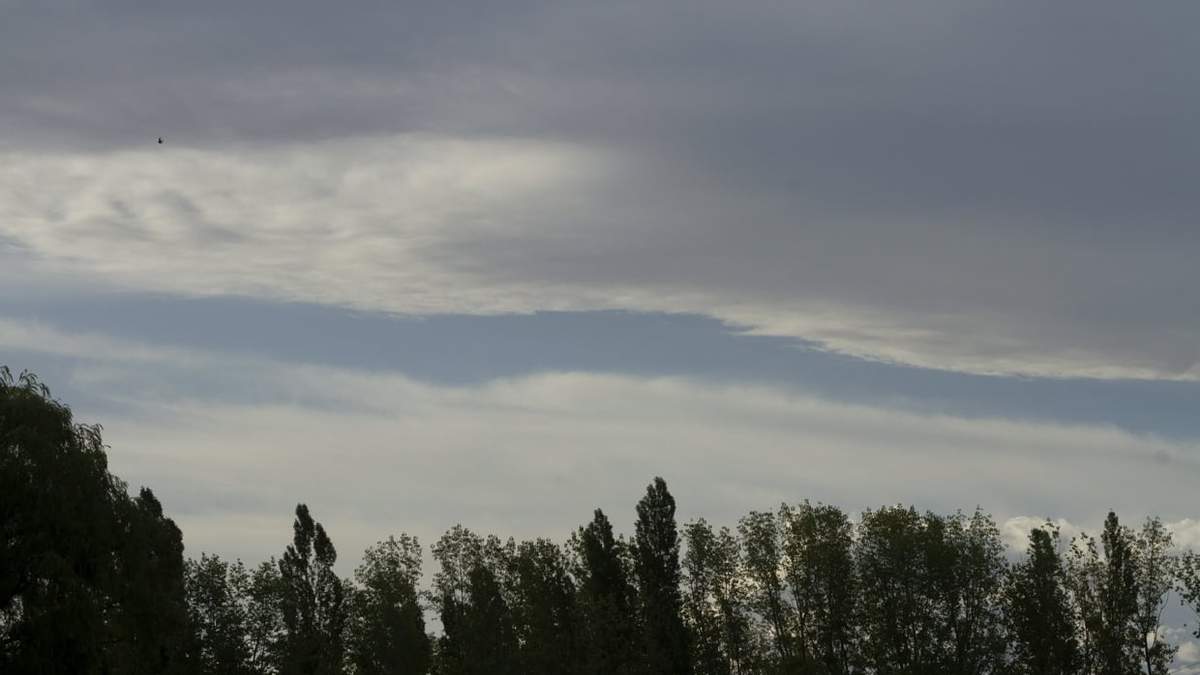 Clima con cielo cubierto y temperaturas cálidas en Neuquén. Fuente: (Emiliano Ortiz)