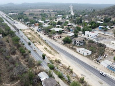 Américo Villarreal y la SICT pactan obras clave para las carreteras de Tamaulipas