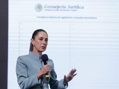 Sheinbaum presenta cambios a la iniciativa para prohibir el maíz transgénico