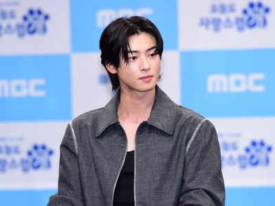 Causó un revuelo: la aparición de Cha Eun Woo junto a famosos actores que se hizo tendencia