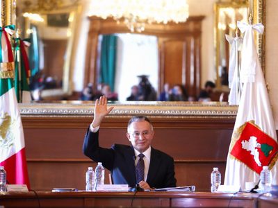 Solicitan “Ficha Roja” para localizar al alcalde de Toluca, Raymundo Martínez Carbajal
