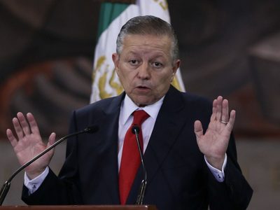 PAN y PRI presentan solicitud de juicio político contra Arturo Zaldívar