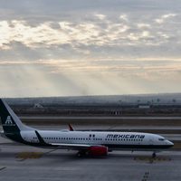 Mexicana de Aviación hace primer viaje del AIFA a Tulum; AMLO celebra reinicio de vuelos