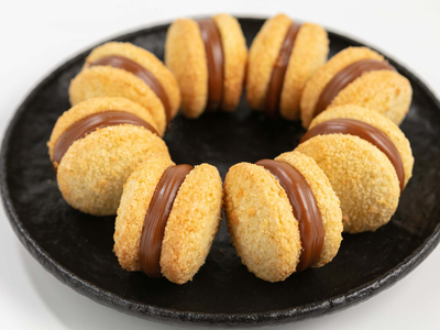 Alfajores de coco: poné la pava y prepará está tremenda receta para la merienda
